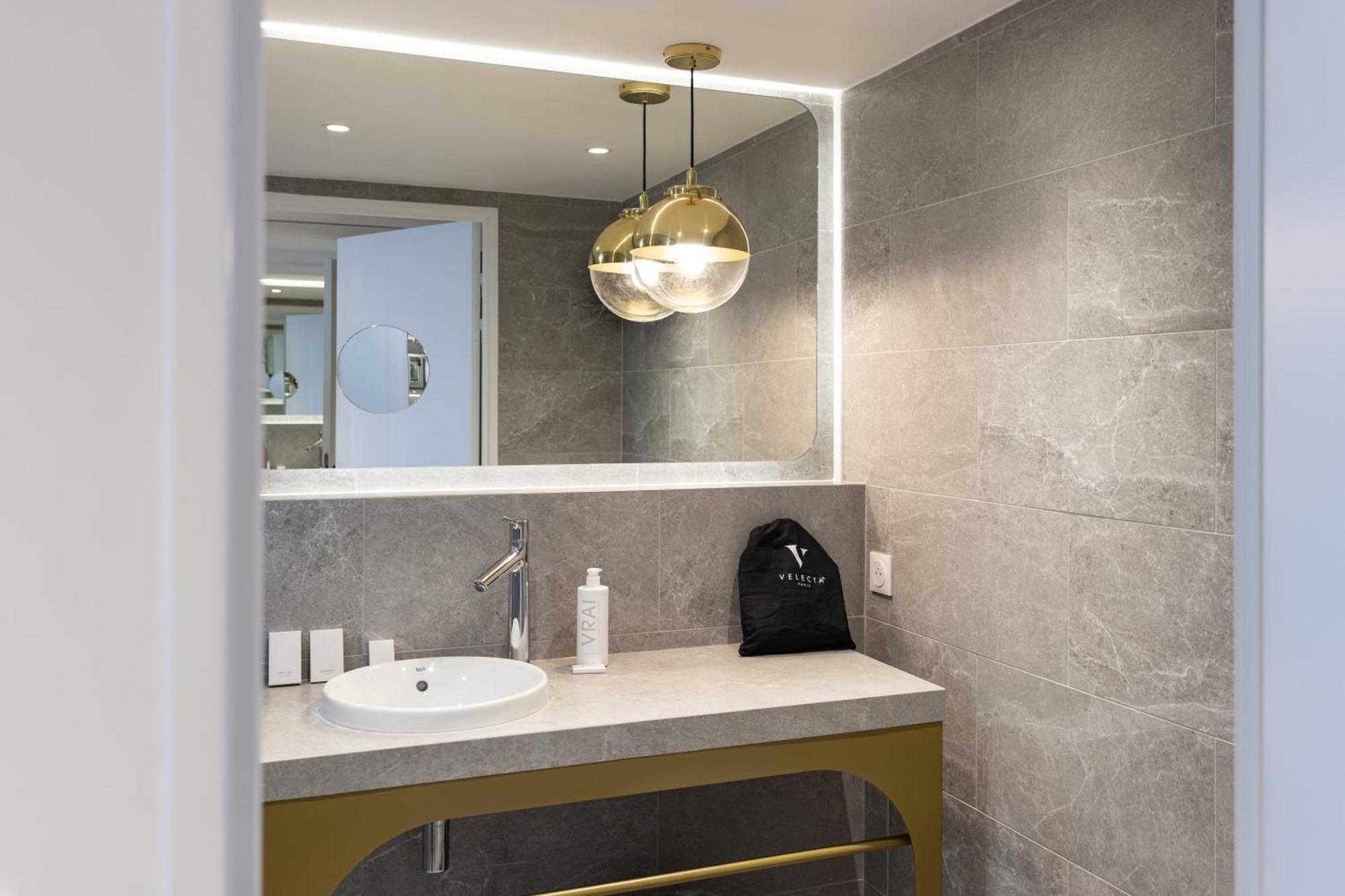 Hotel Kyriad Prestige Paris Asnieres Eksteriør bilde