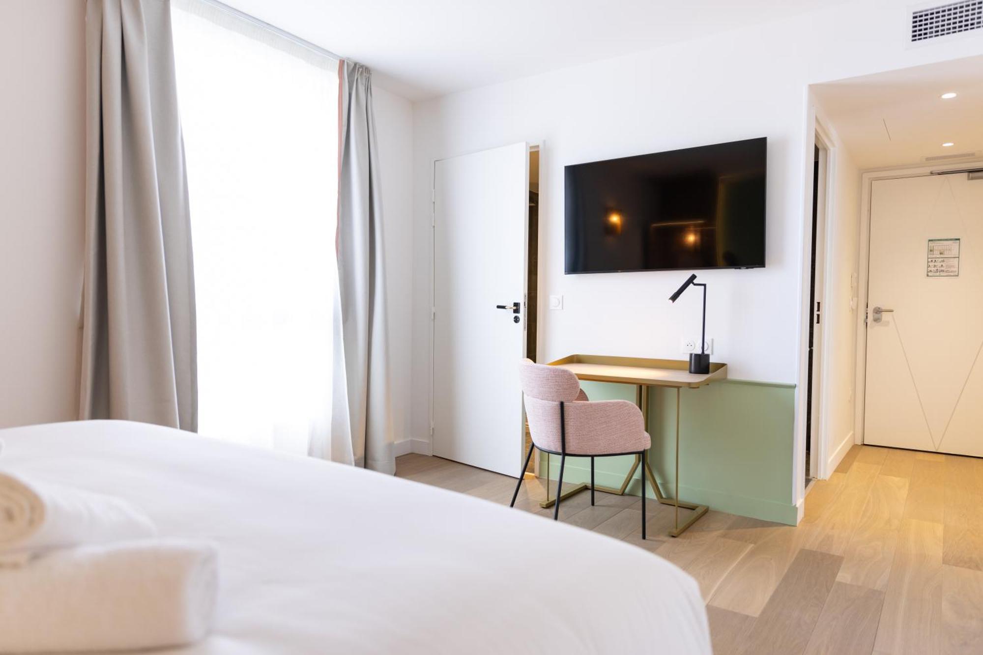 Hotel Kyriad Prestige Paris Asnieres Eksteriør bilde