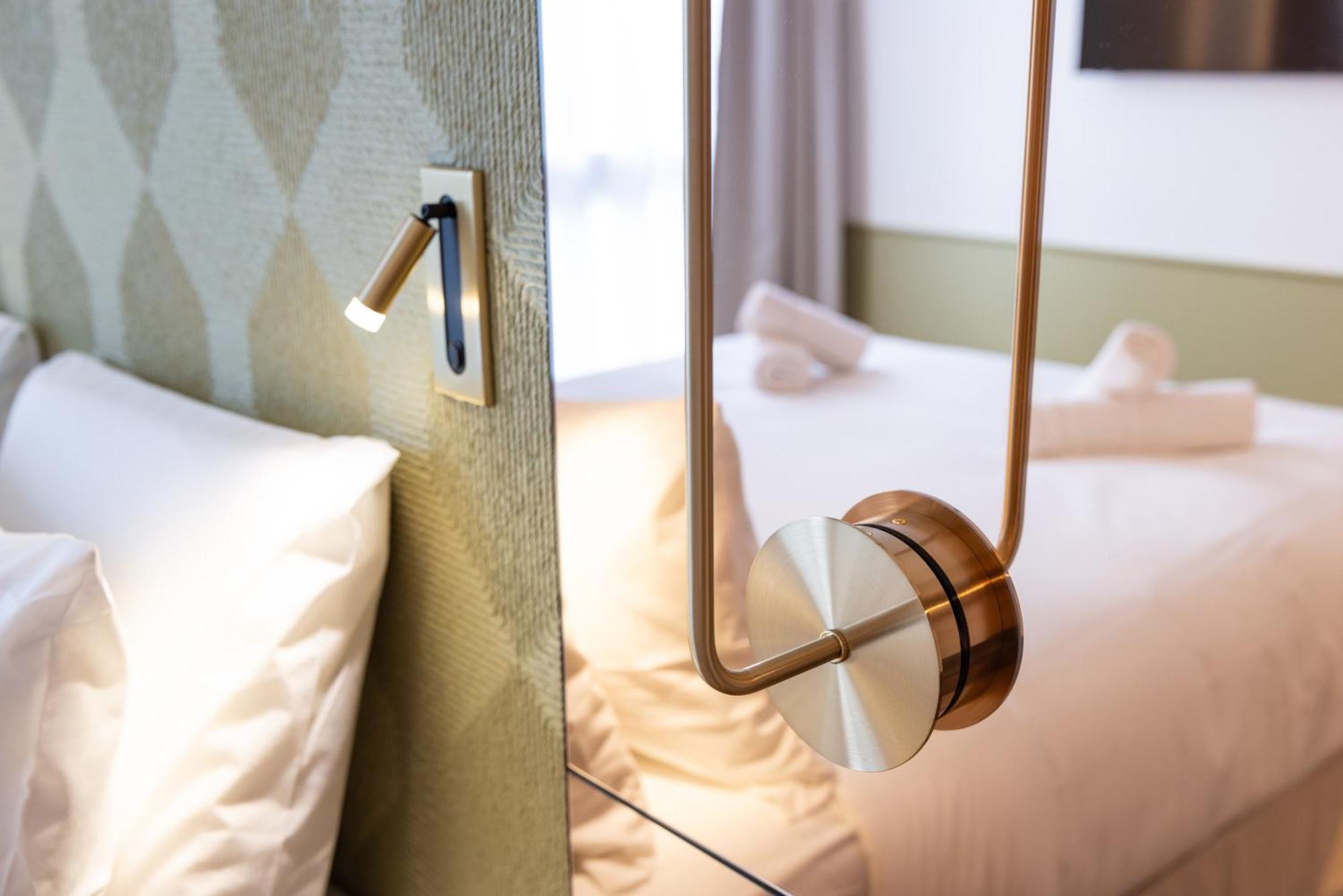 Hotel Kyriad Prestige Paris Asnieres Eksteriør bilde
