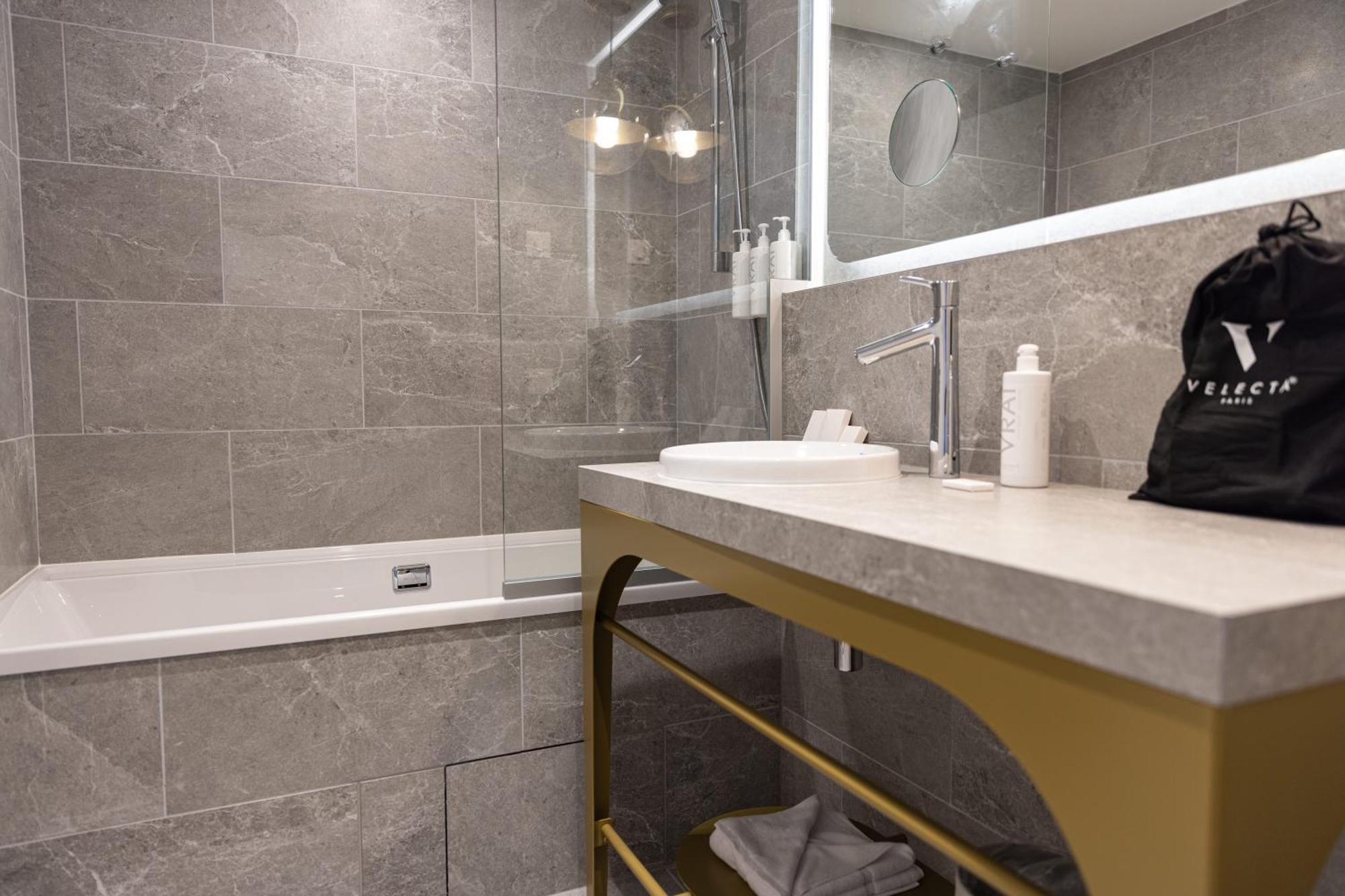 Hotel Kyriad Prestige Paris Asnieres Eksteriør bilde